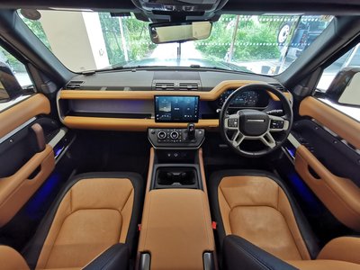 2024 LAND Rover DEFENDER — фото 4