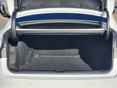 LEXUS IS - 8