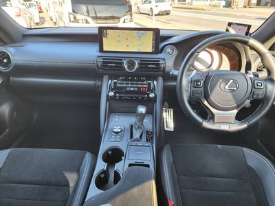 LEXUS IS - 3