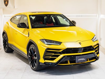 LAMBORGHINI URUS - 2