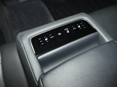 2018 Lexus LS thumbnail 14