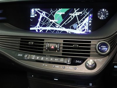 2018 Lexus LS photo 8