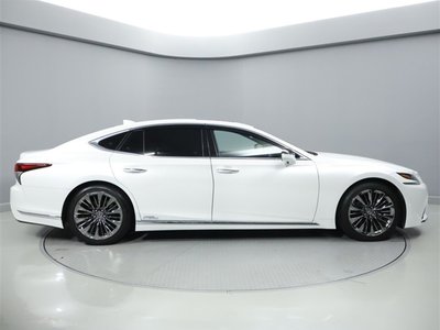 2018 Lexus LS photo 4