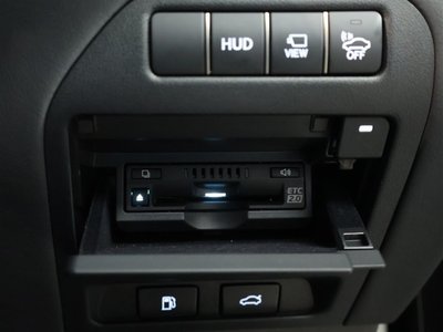 2018 Lexus LS thumbnail 18
