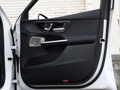 صورة مصغرة 49 لـ 2024 Mercedes-BENZ GLC AMG