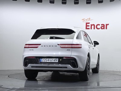 صورة 3 لـ 2021 Genesis GV70