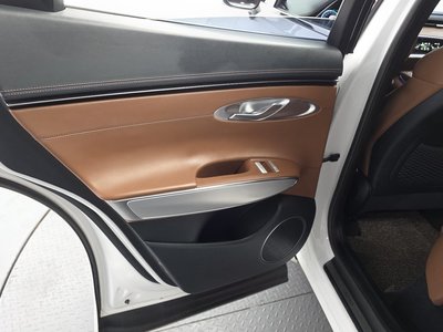 صورة مصغرة 15 لـ 2021 Genesis GV70