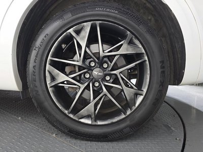 صورة 8 لـ 2021 Genesis GV70