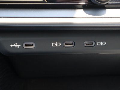 صورة مصغرة 35 لـ 2023 Lexus RZ