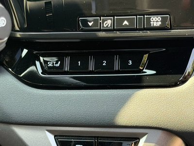 2023 Lexus RX thumbnail 35