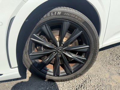 صورة 8 لـ 2023 Lexus RX