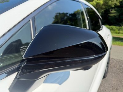 صورة 9 لـ 2023 Lexus RX