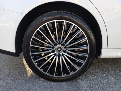 MERCEDES-BENZ E-CLASS - 8