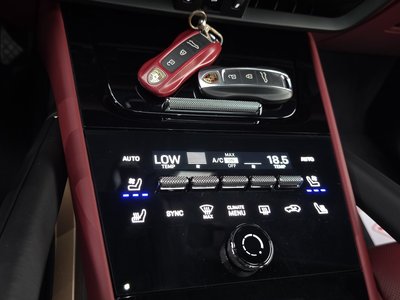 صورة مصغرة 23 لـ 2023 Porsche CAYENNE