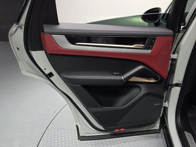 صورة مصغرة 15 لـ 2023 Porsche CAYENNE