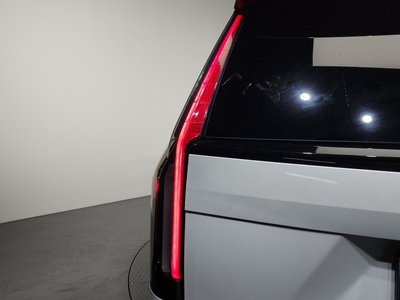 CADILLAC ESCALADE - 10