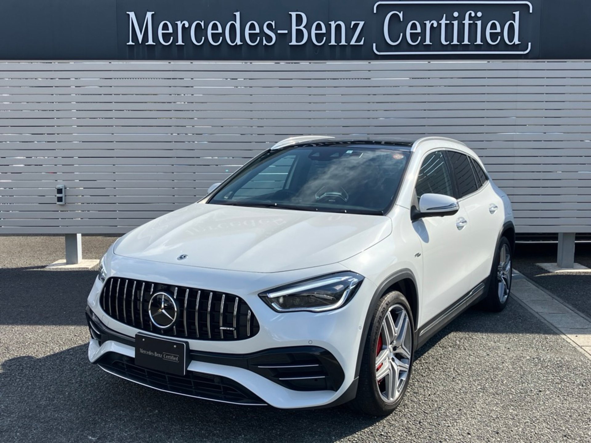 MERCEDES-BENZ GLA AMG - View 1