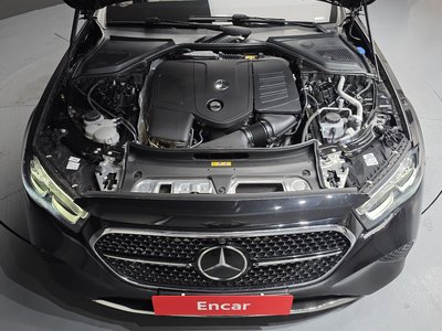 صورة 7 لـ 2025 Mercedes-BENZ E-CLASS