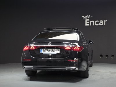 صورة 4 لـ 2025 Mercedes-BENZ E-CLASS