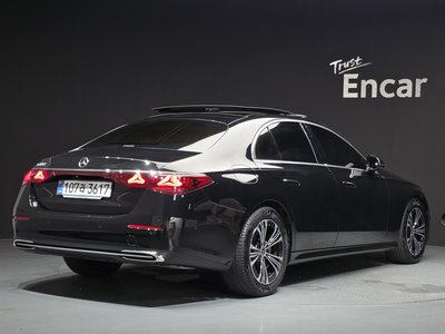 صورة 3 لـ 2025 Mercedes-BENZ E-CLASS