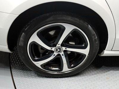 MERCEDES-BENZ E-CLASS - 6