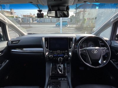 TOYOTA ALPHARD - 2