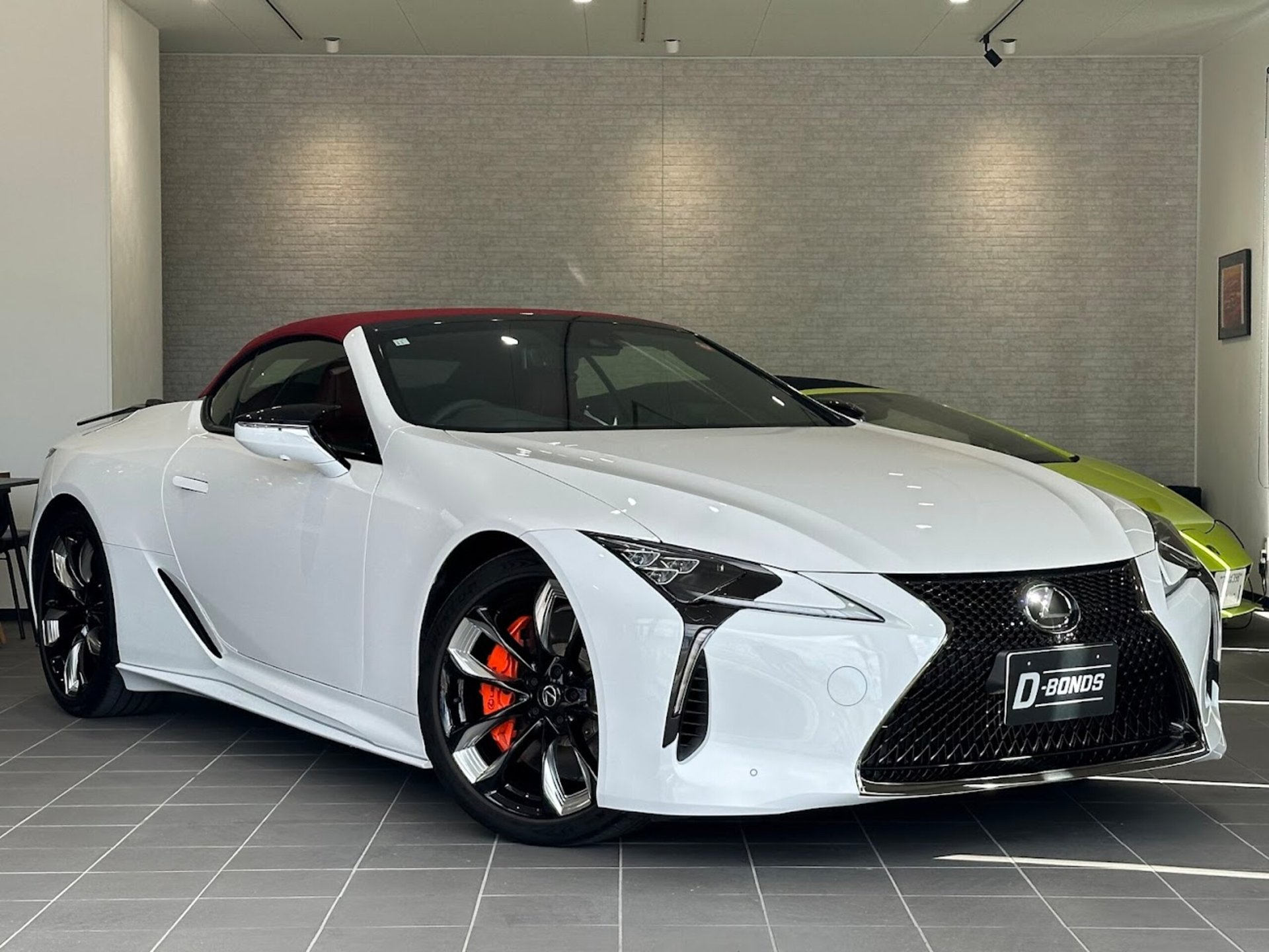 LEXUS LC CONVERTIBLE - View 1