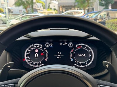 صورة مصغرة 39 لـ 2023 Aston Martin DBX