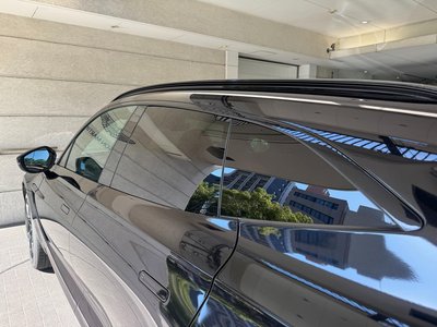 صورة مصغرة 14 لـ 2023 Aston Martin DBX