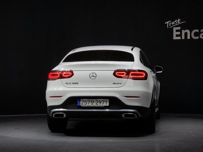 MERCEDES-BENZ GLC - 4