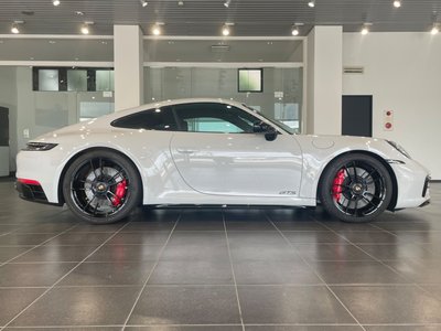 PORSCHE 911 - 5