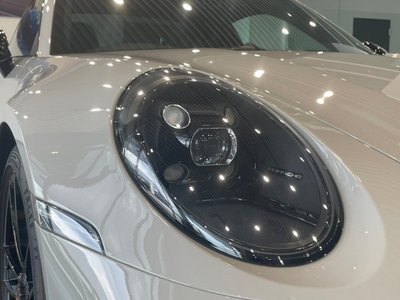 PORSCHE 911 - 8