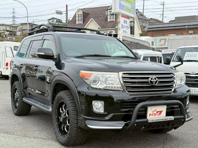 TOYOTA LAND CRUISER 200 - 2