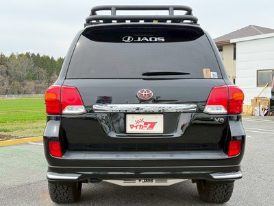 TOYOTA LAND CRUISER 200 - 9