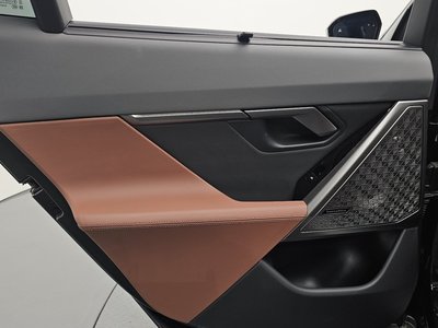 2025 BMW 5 SERIES — миниатюра 15