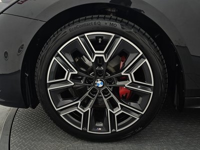 2025 BMW 5 SERIES photo 6