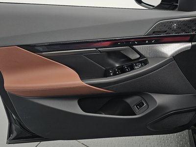 2025 BMW 5 SERIES — миниатюра 14