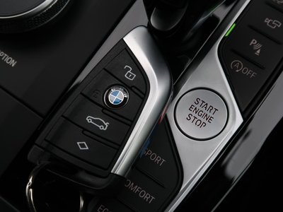 2022 BMW X4 — миниатюра 33