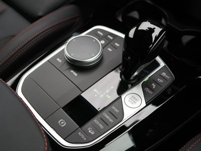2022 BMW X4 — миниатюра 32