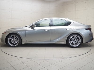 LEXUS IS - 3
