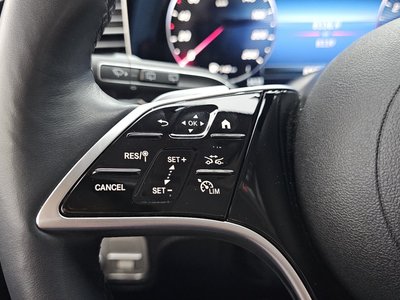 2025 Mercedes-BENZ GLE — миниатюра 29
