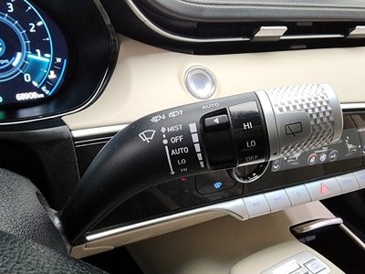 2022 Genesis GV70 — миниатюра 15