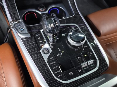 BMW X7 - 9