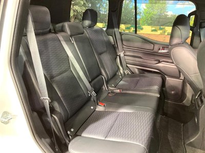 TOYOTA LAND CRUISER 250 - 9