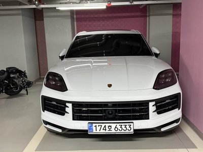 PORSCHE CAYENNE - 1