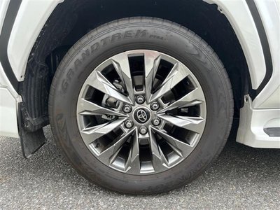 صورة مصغرة 35 لـ 2023 Toyota LAND CRUISER 300