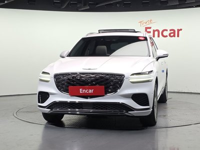 صورة 2 لـ 2024 Genesis GV70