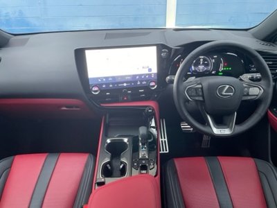 صورة 9 لـ 2024 Lexus NX