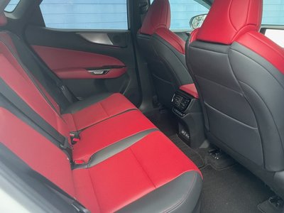 2024 Lexus NX — миниатюра 11