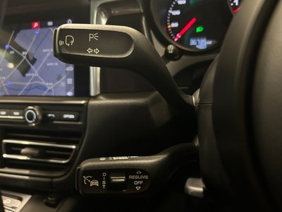 PORSCHE MACAN - 6